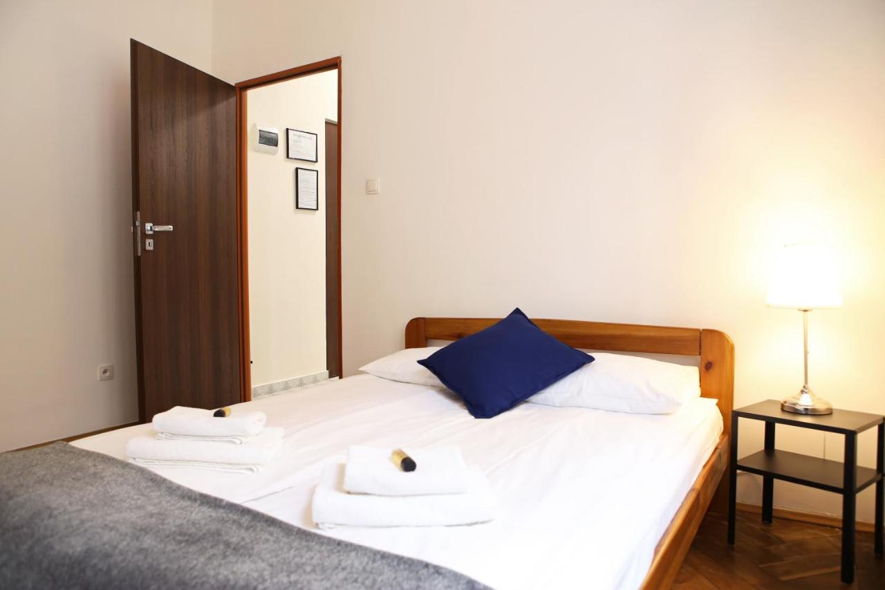 Classic Apartments Pilsudskiego Street Krakow Bagian luar foto