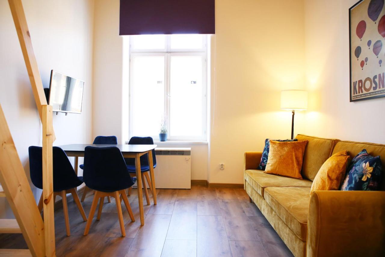 Classic Apartments Pilsudskiego Street Krakow Bagian luar foto