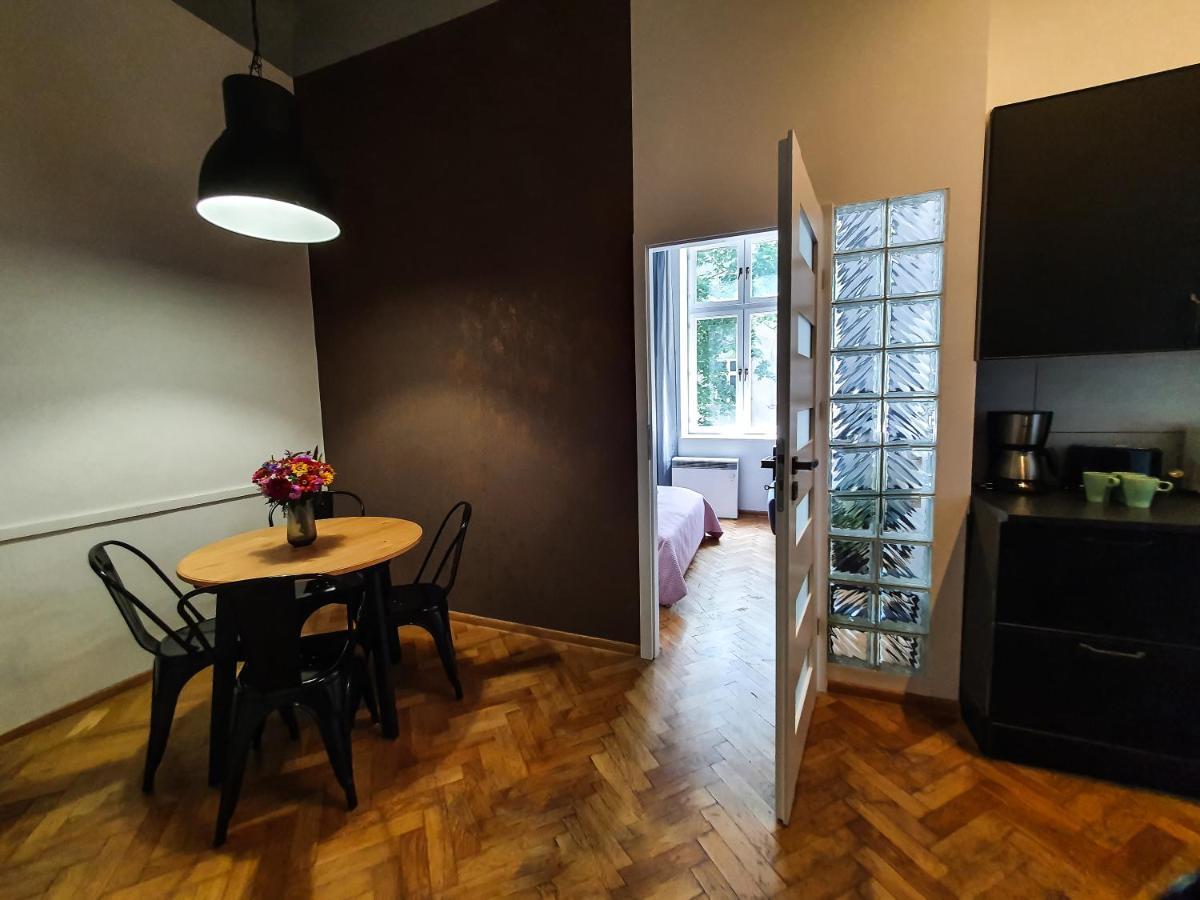 Classic Apartments Pilsudskiego Street Krakow Bagian luar foto