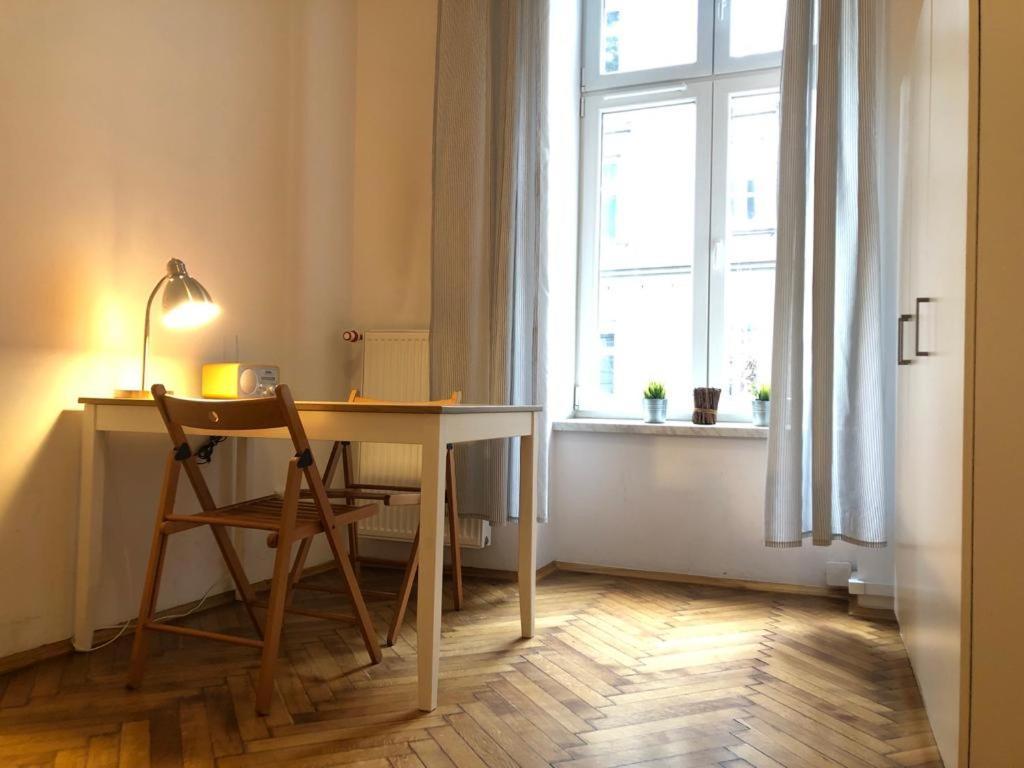 Classic Apartments Pilsudskiego Street Krakow Bagian luar foto
