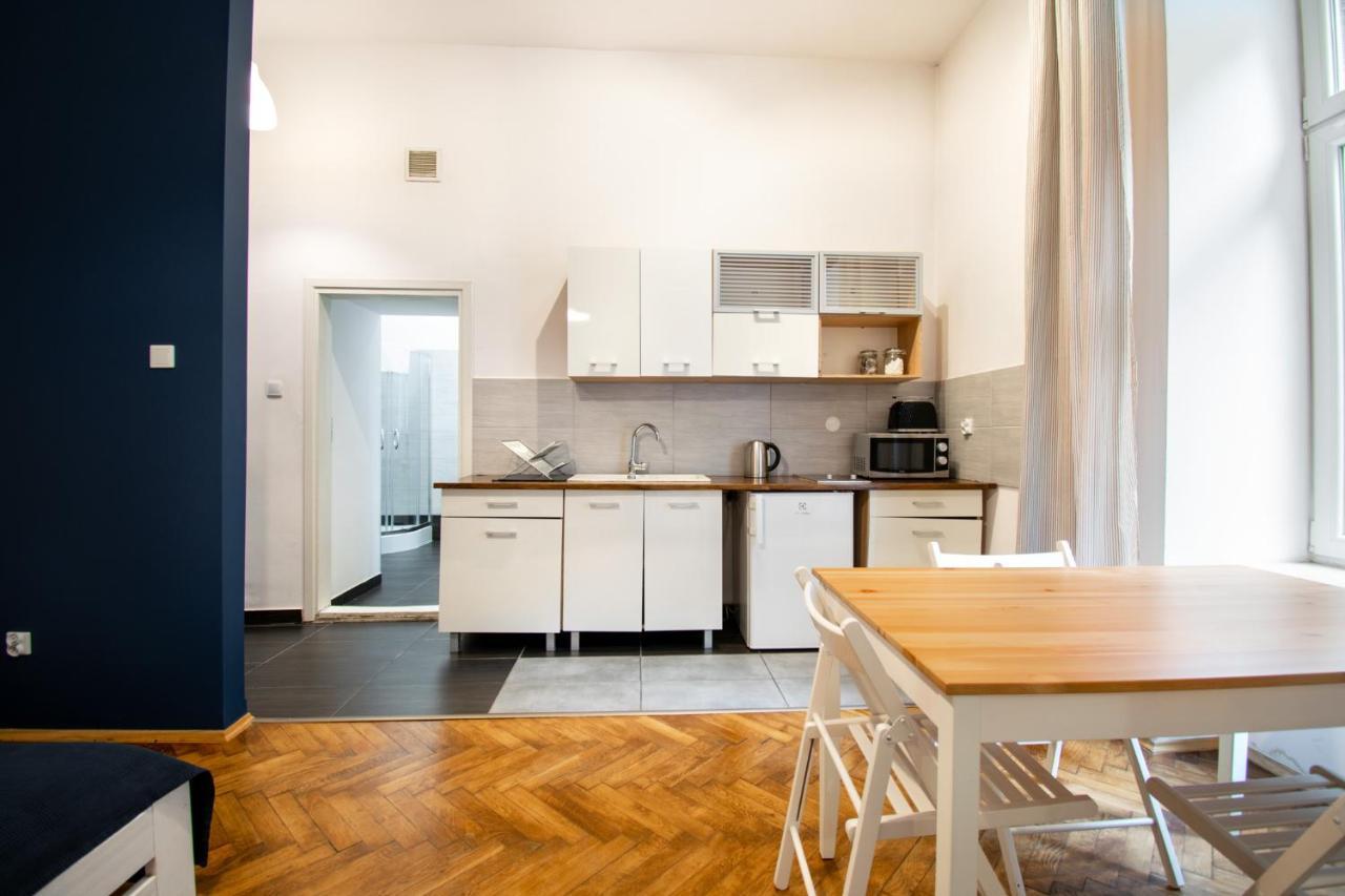 Classic Apartments Pilsudskiego Street Krakow Bagian luar foto