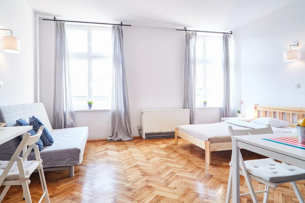 Classic Apartments Pilsudskiego Street Krakow Bagian luar foto
