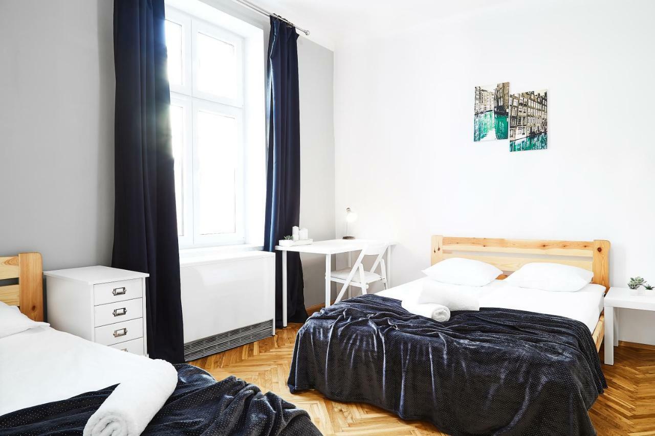 Classic Apartments Pilsudskiego Street Krakow Bagian luar foto